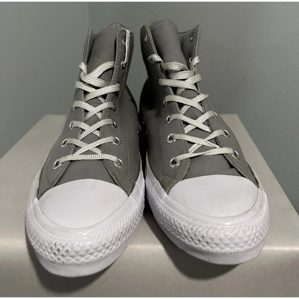 Converse All Star Hi Top Chuck Taylor Gemma Gray White 554432C Womens US Size 9